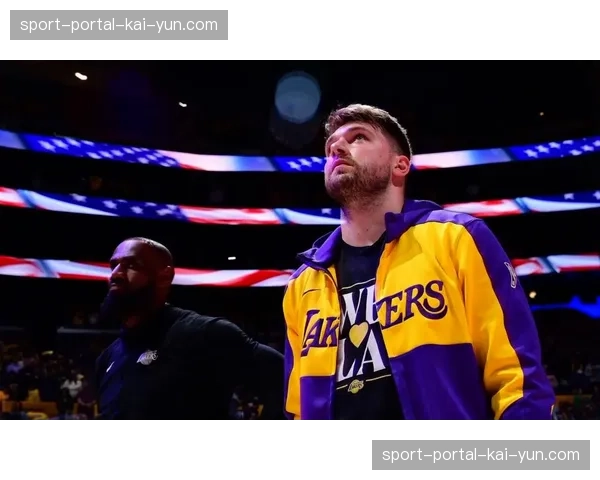 里夫斯腹斜肌伤情好转 湖人G3有望迎回关键持球点